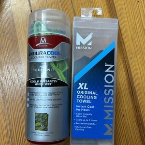 Mission Cooling Towel Set - Green and Blue